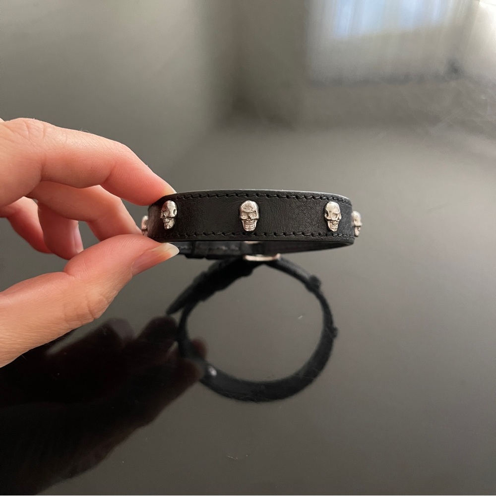 Nialaya leather bracelet black with silver skull studs
